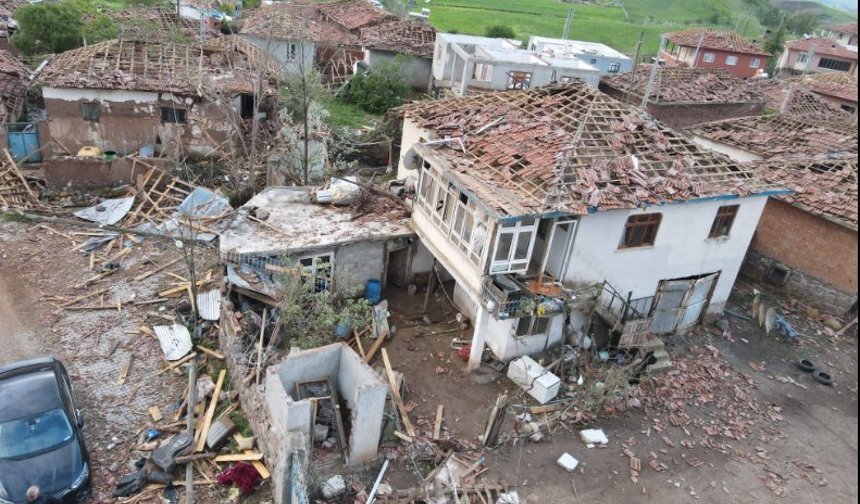 Vali Çalgan hortumun vurduğu köylerde inceleme yaptı
