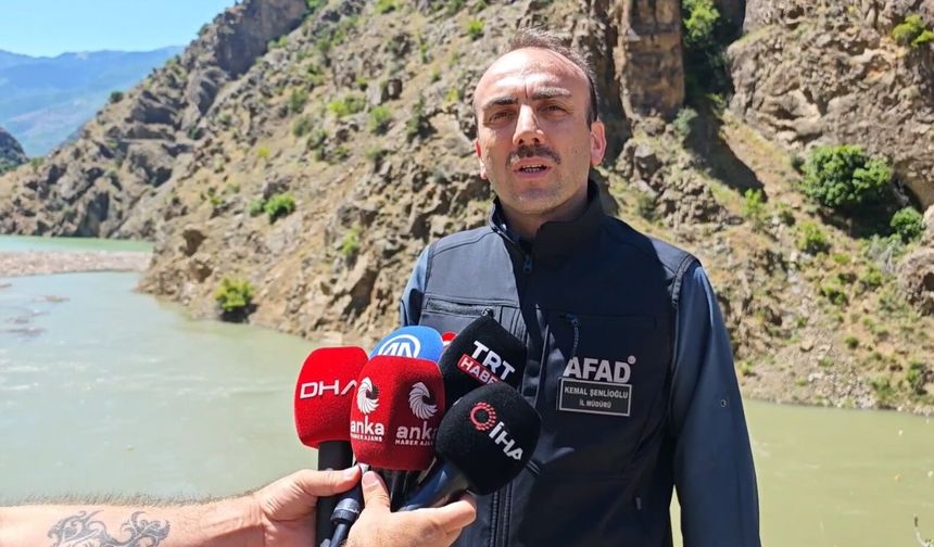 Dereye düşen kamyonette kaybolan baba-oğlu arama çalışmalarında 2'nci gün (3)