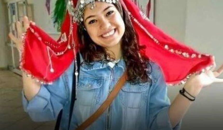 Şehit öğretmen Şenay Aybüke Yalçın, kabri başında anıldı
