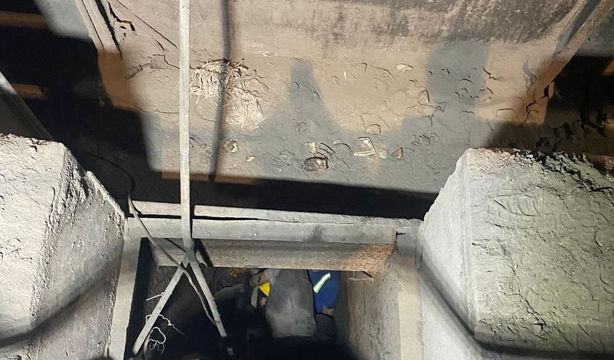 Yüksek gerilim hattından akıma kapılıp, kuyuya düşen 3 işçi öldü (2)