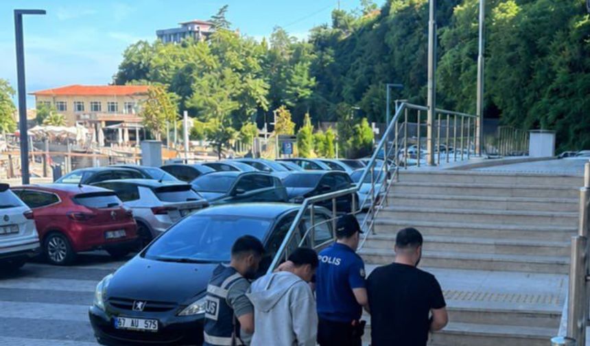 Zonguldak'ta fuhuş operasyonu; 2 tutukluma