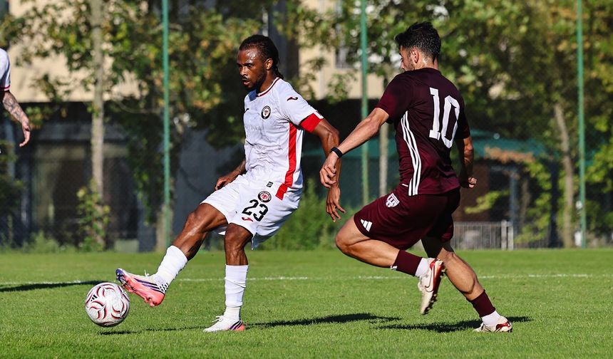 Arca Çorum FK ile Bandırmaspor hazırlık maçında berabere kaldı