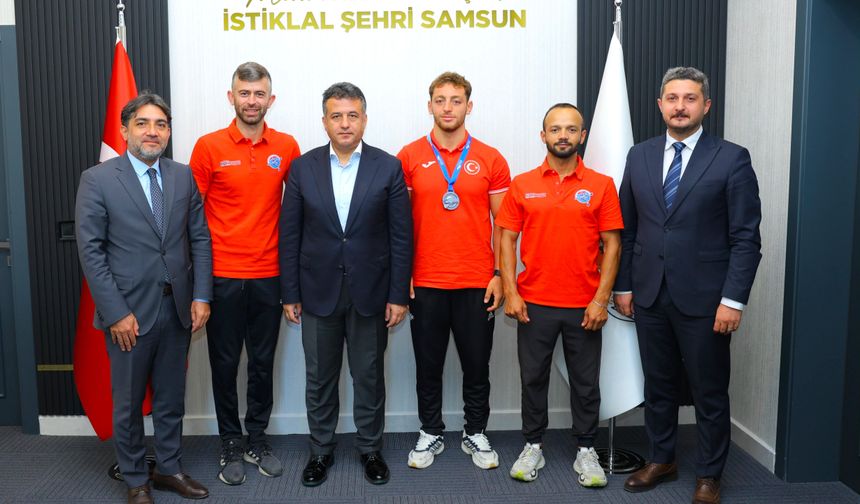 Başkan Doğan, Milli sporcuları ağırladı