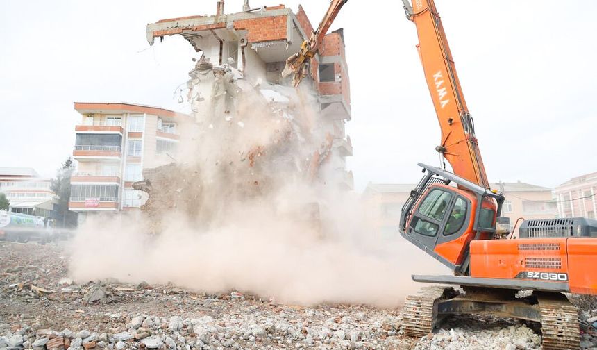 Canik'te kentsel dönüşüm ve yeni bulvar çalışmaları sürüyor
