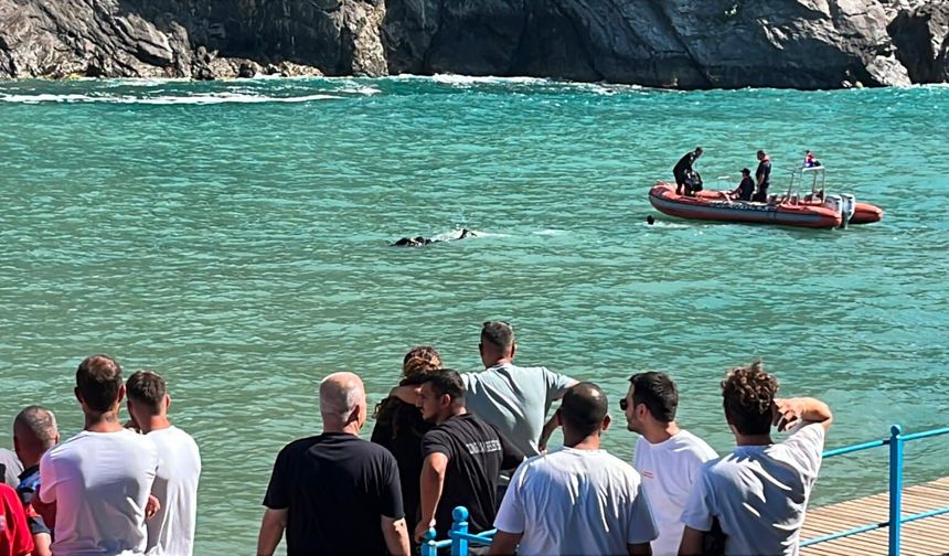 'Hey gidi Karadeniz' türküsü paylaşımı yaptıktan sonra girdiği denizde kayboldu