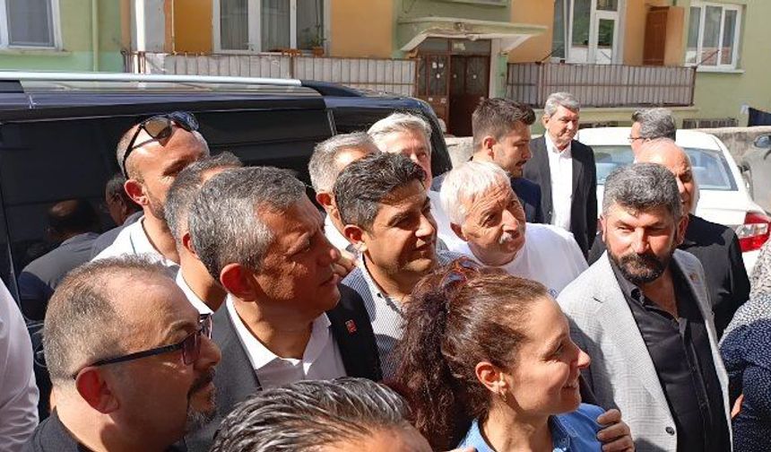 Özgür Özel'den Çorum'da taziye ziyareti