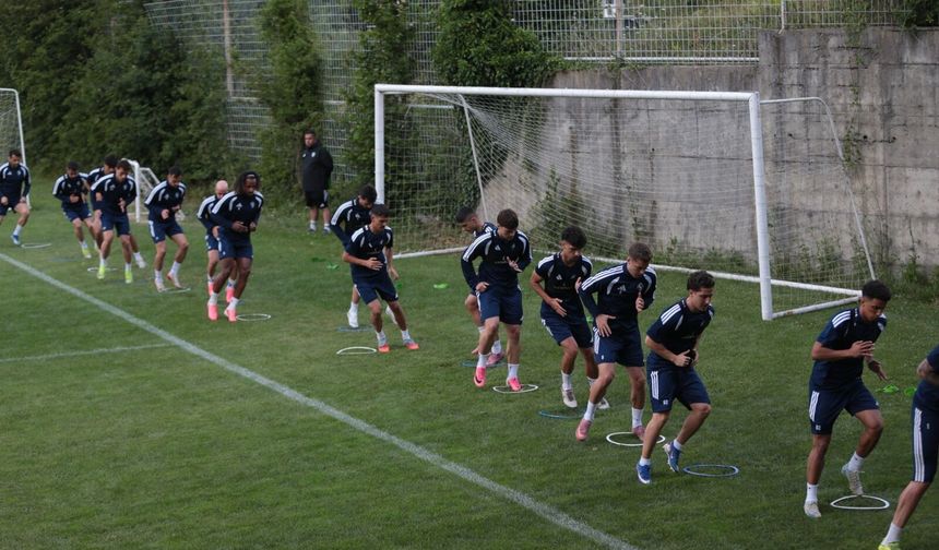 Sarıyerspor'un Bolu kampı başladı