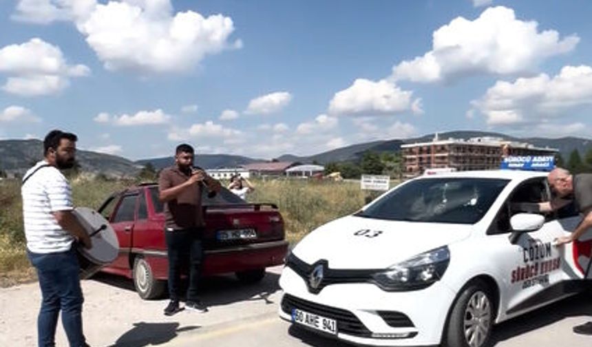 Tokat'ta 27 yıllık ehliyet hasreti davul zurnayla son buldu