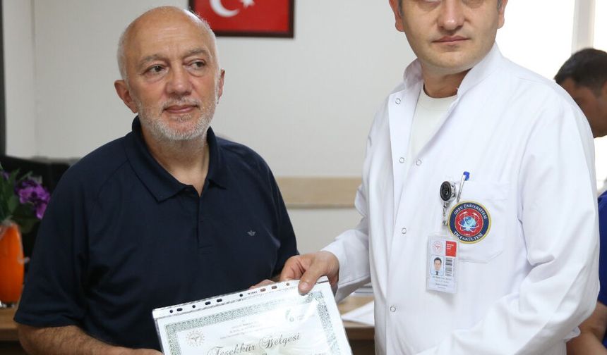 610 gram doğan Rüzgar bebeğe, yoğun bakım ünitesinde yatak başında kalp ameliyatı