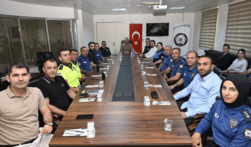 Amasya'da 2 emniyet müdür yardımcısı 1'inci sınıf rütbeye terfi etti