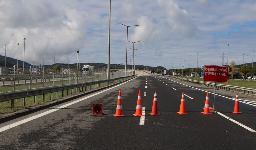 Anadolu Otoyolu'nun İstanbul istikametinde yol çalışması