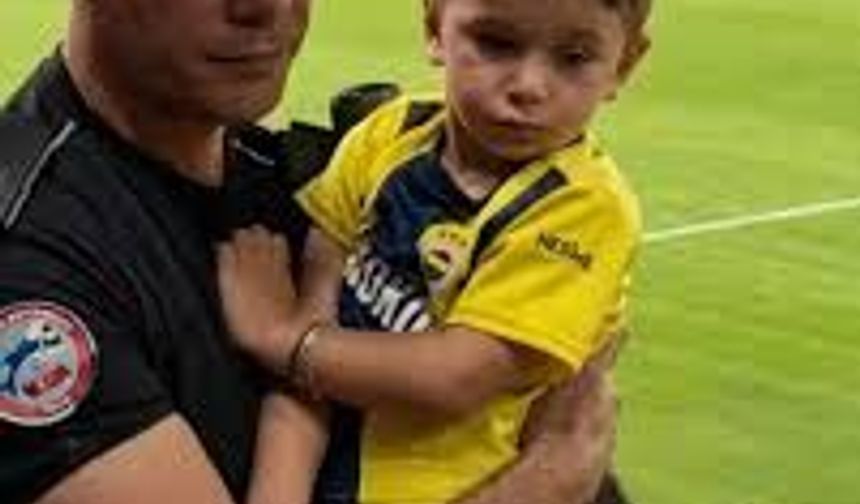 Arca Çorum FK'dan forması çıkarılan çocuğa destek