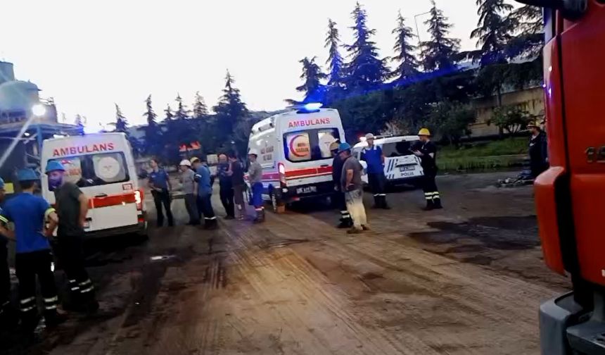 Fabrikada, kumanda odasında patlama; 2 yaralı