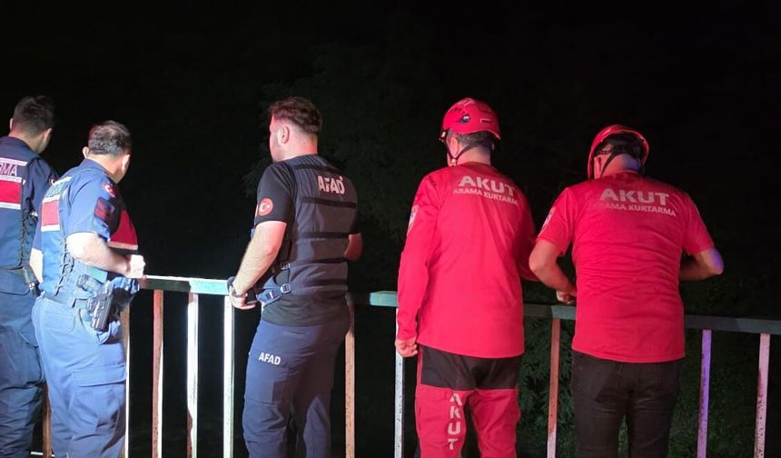 Giresun'da derede akıntıya kapılan 2 kızının ardından annenin de cansız bedeni bulundu