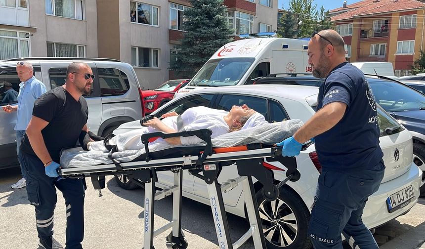 Hamur kesme makinesine kaptırdığı eli bilek hizasından koptu
