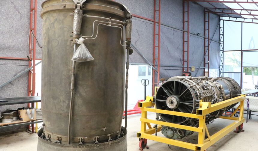 Havacılık lisesi öğrencilerine, gerçek F-4 savaş uçağı motoruyla eğitim