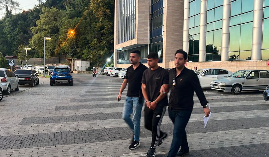 Kavgada bıçaklanarak öldürüldü (3)