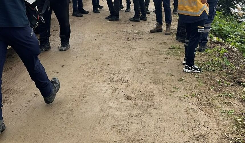 Kayıp kişi, 600 metrelik uçuruma yuvarlanan aracında ölü bulundu