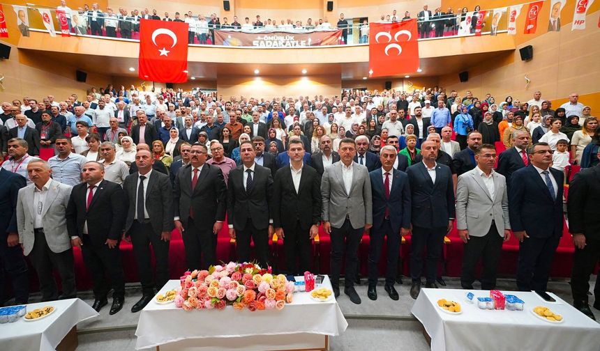 MHP'li Bulut gözyaşlarıyla seslendi: Türkiye'de şartlar ne olursa olsun MHP'ye ihtiyaç var