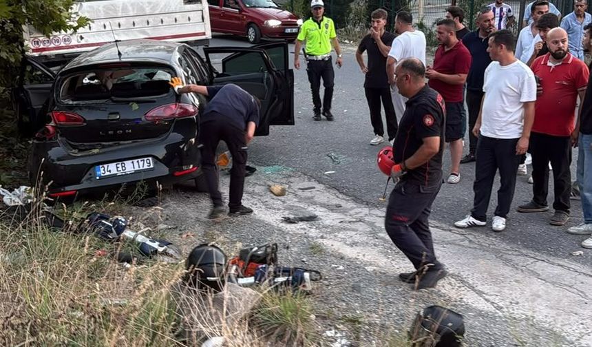 Yan yola düşüp, TIR'a çarpan otomobilin sürücüsü yaşamını yitirdi