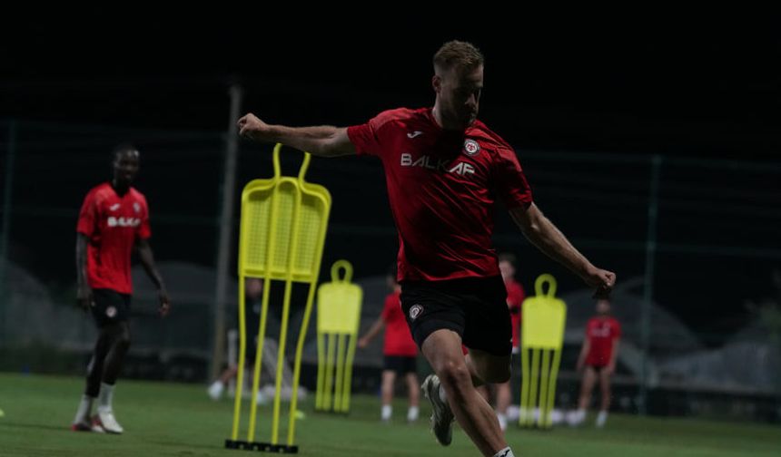 Arca Çorum FK'da Burak Yılmaz dönemi başladı