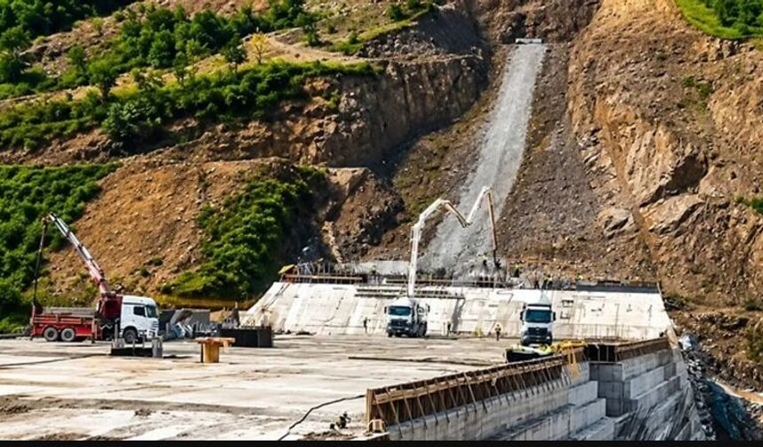 Makineye kolunu kaptıran işçi ağır yaralandı