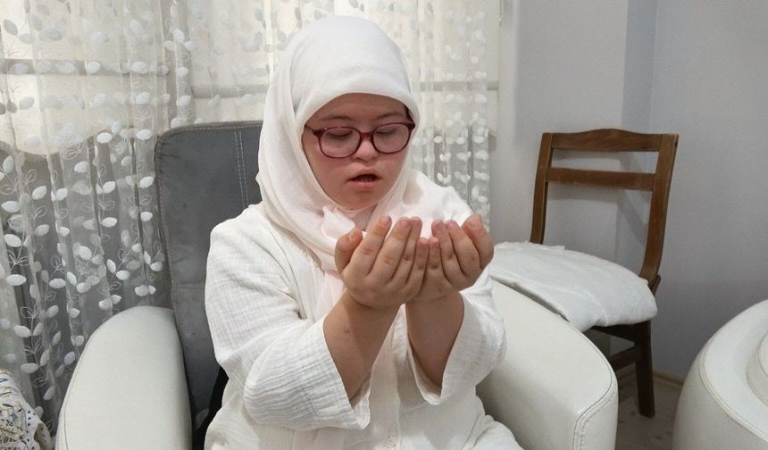 Rüyasında Kabe'yi gören Hüma, yarın kutsal topraklarda