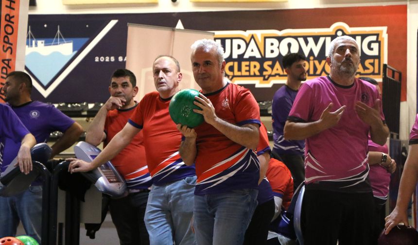 Samsun'da 119 işitme engelli bowling oynadı