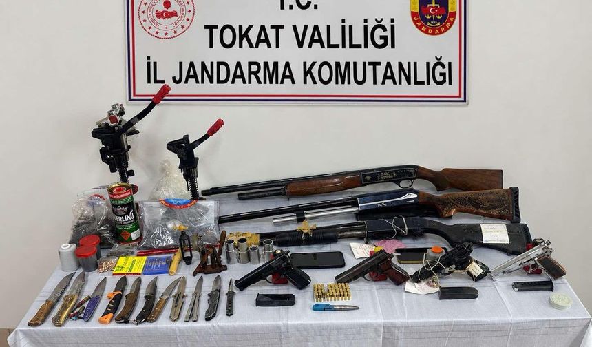 Tokat'ta jandarmadan silah kaçakçılığı operasyonu: 11 gözaltı