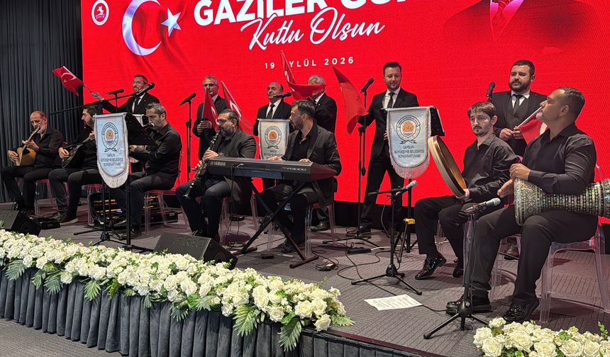 Vali Tavlı: Bayrağımız dalgalanıyorsa, şehitlerimizin fedakarlığı, gazilerimizin cesareti vardır