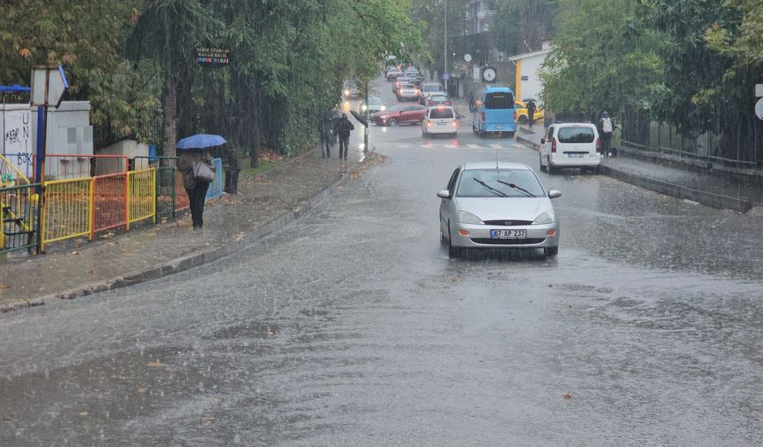 Zonguldak'ta yağmur etkili oldu
