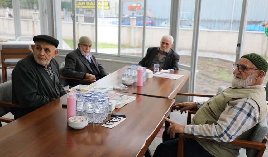 Başkan Kurnaz: Değerli büyüklerimizin daima yanındayız