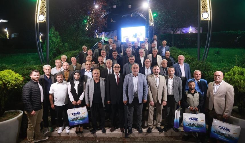 Başkan Sandıkçı'dan muhtarlara 'Muhtarlar Günü' jesti
