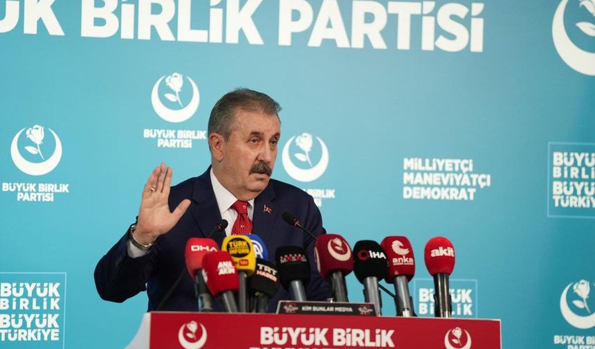 BBP Genel Başkanı Destici, haftalık basın toplantısında konuştu
