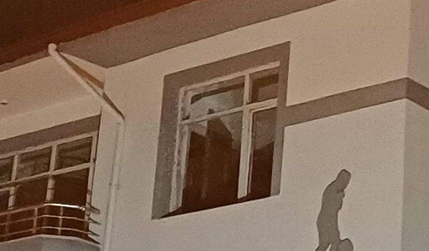 Çorum'da boş daireye tüfekle ateş açtı