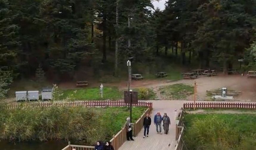Gölcük Tabiat Parkı'nda sonbahar güzelliği