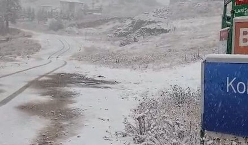 Kartalkaya beyaza büründü