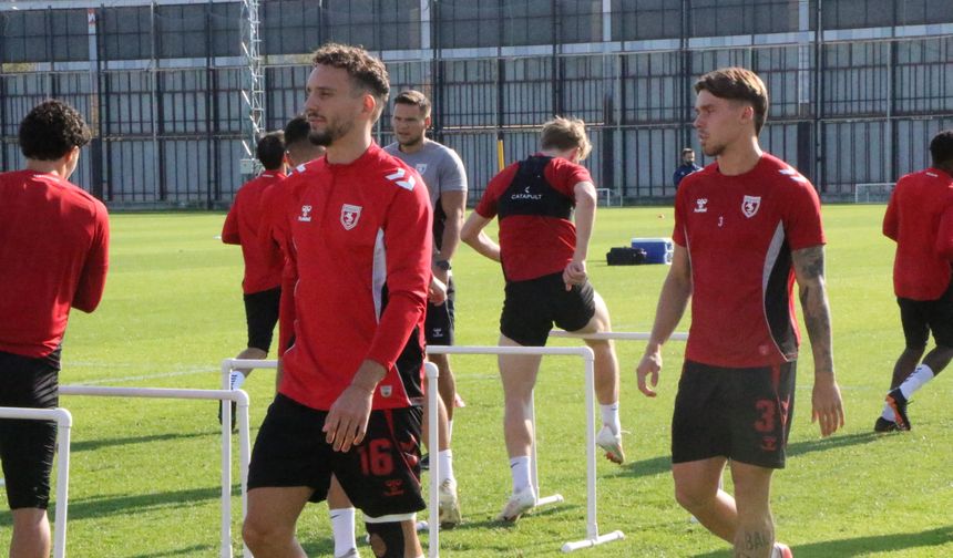 Samsunsporlu Bayo: Derbiye kazanmak izin çıkacağız