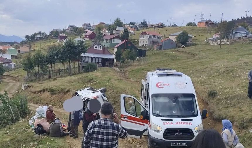 Sis Dağı Yaylası'nda kamyonet, uçuruma yuvarlandı: 1'i ağır 4 yaralı