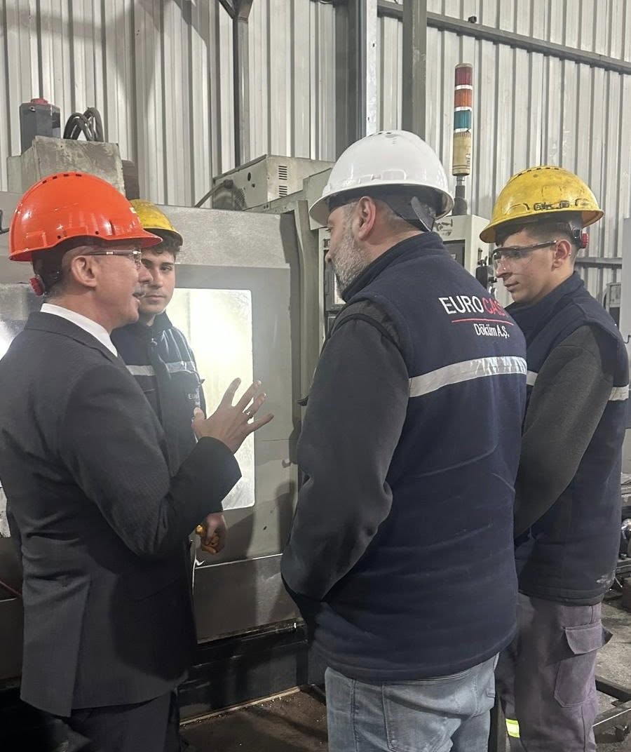 633697562 2755825071424062 1275764062574166431 N