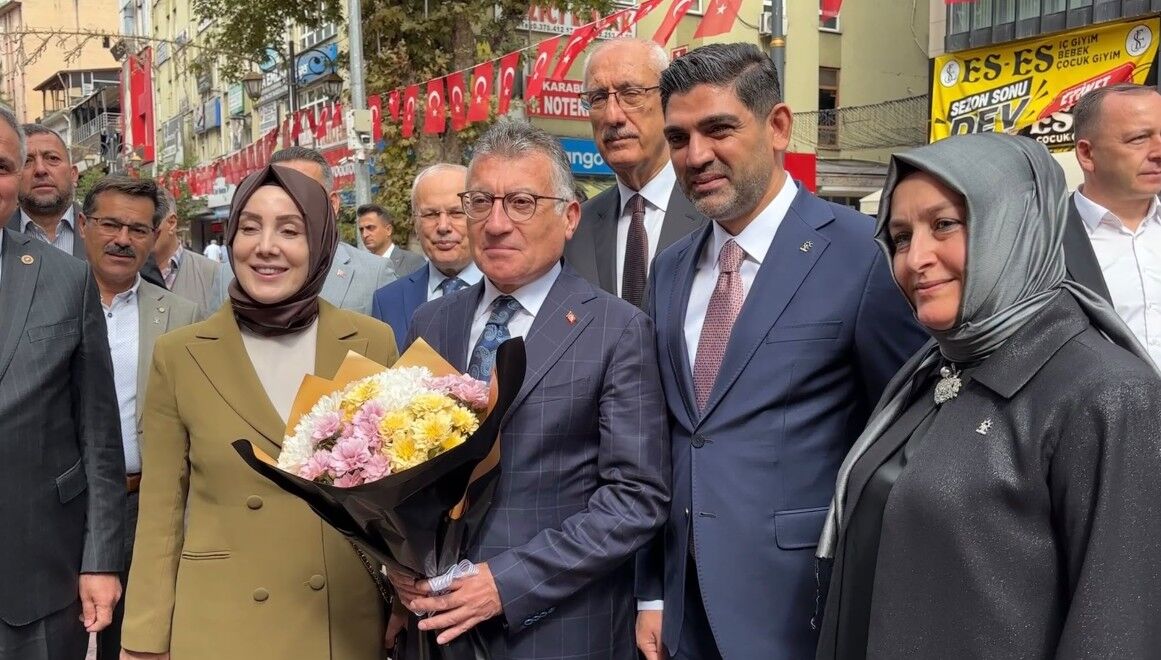 AK Parti'li Güler: Her gün bir belediye başkanı istifa ediyor veya başka şeylerle anılıyor
